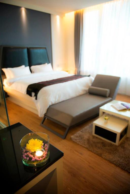 The Beverly Hills Hotel Nakhonratchasima Esterno foto